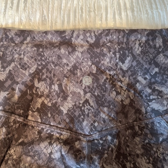 Lululemon Align High-Rise Pant with Pockets 28” - Picture 4 of 5